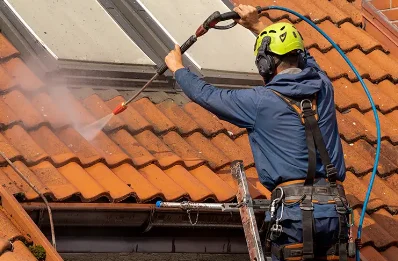 Démoussage et hydrofuge de toiture à Graval